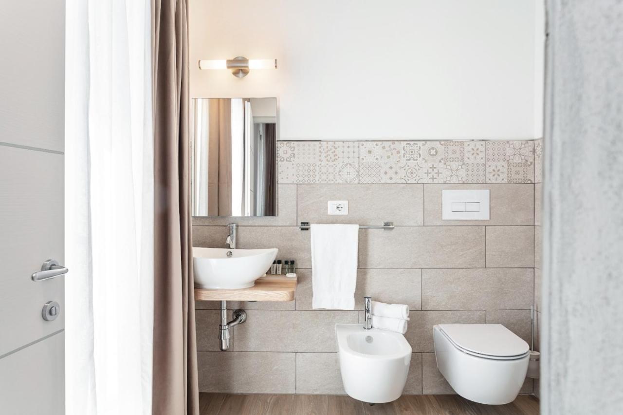 Lungomare Rooms Ольбія Екстер'єр фото